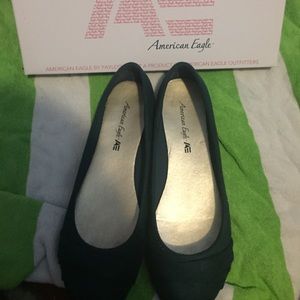 American Eagle/Payless Green Slip-Ons size 8